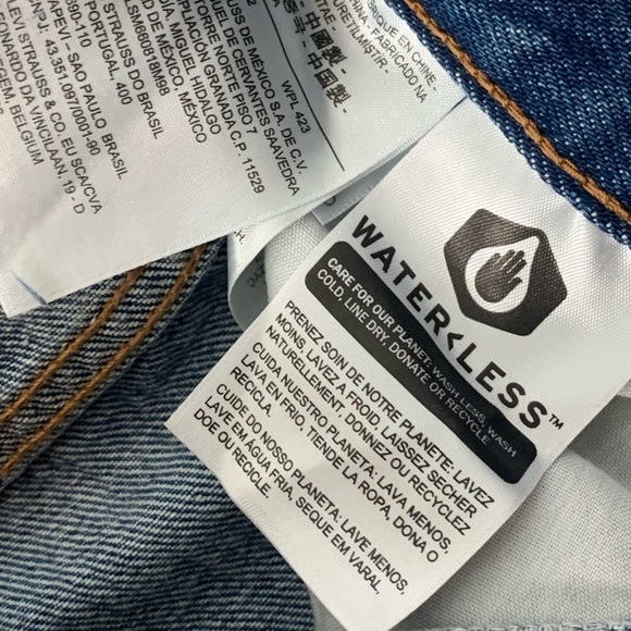 NWT Levi’s Wedgie Icon Fit High Rise Raw Light Wash Rigid Denim Jeans In Shut Up - Picture 13 of 13